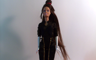 Illustration for article titled Bayonetta Barbie